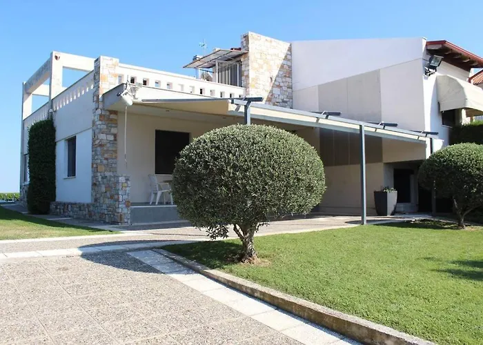 Elikon Luxury Villa